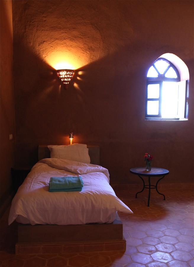 Riad Nomad Foum Mharech エクステリア 写真